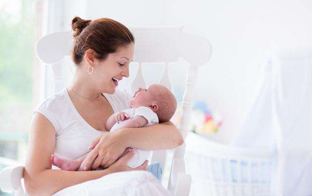 長時間抱新生兒有什么影響 新生兒怎么抱好 長時間抱新生兒有什么影響 新生兒怎么抱好