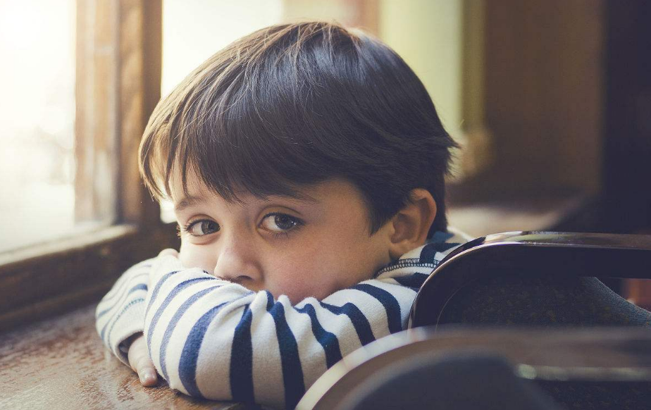 孩子不懂事怎么教孩子懂事 孩子不懂事要糾正嗎