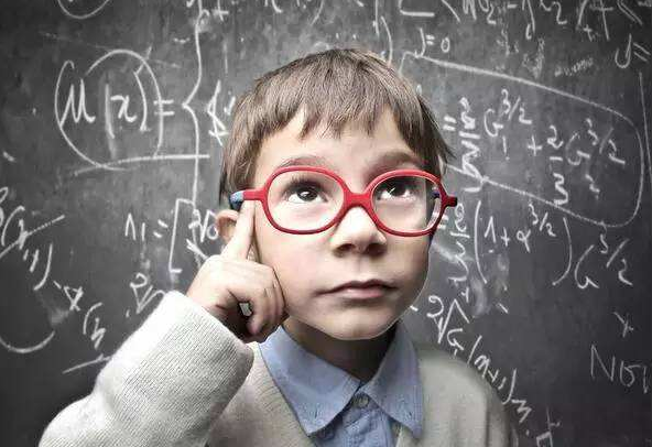 孩子近視應(yīng)不應(yīng)該一直戴眼鏡 孩子近視一直戴眼鏡好不好