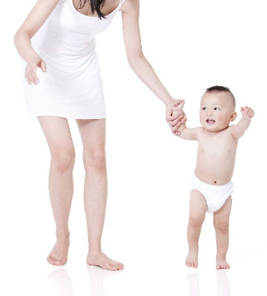 怎么樣教寶寶走路 寶寶什么時候?qū)W走路最好