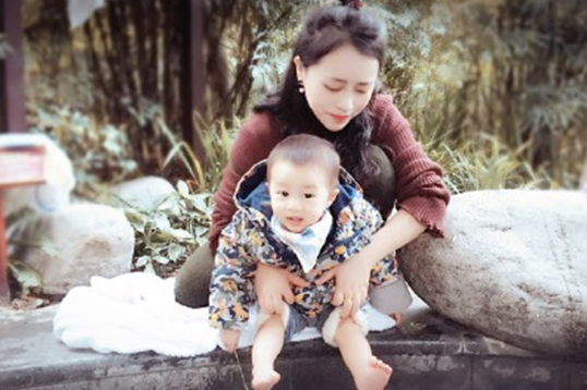 寶寶多大可以泡溫泉   寶寶泡溫泉時間介紹