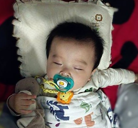 安撫奶嘴用什么牌子好  安撫奶嘴選擇推薦