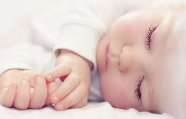 寶寶分床睡有哪些好處 寶寶分床睡的好處介紹 寶寶分床睡有哪些好處 寶寶分床睡的好處介紹