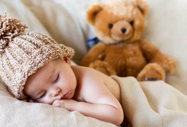 嬰兒很難哄睡怎么辦 新生兒哄睡技巧 嬰兒很難哄睡怎么辦 新生兒哄睡技巧