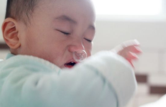 新生兒鼻子不通氣怎么辦 鼻子不通氣解決方法