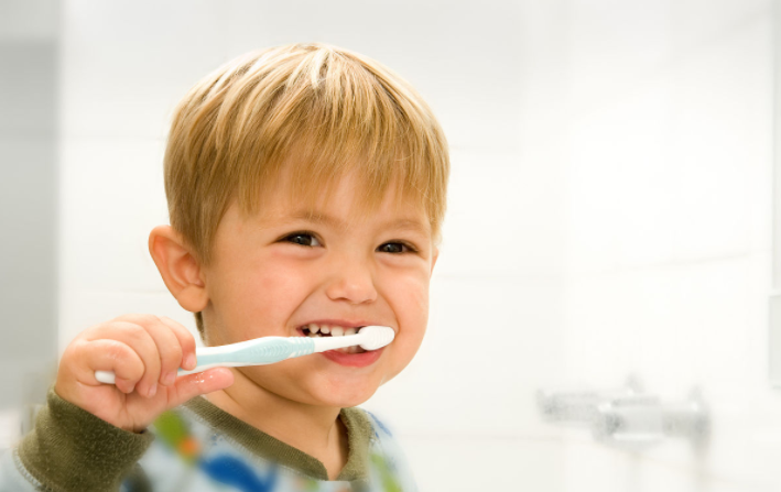 寶寶不愛刷牙怎么辦 寶寶刷牙不配合怎么做好 寶寶不愛刷牙怎么辦 寶寶刷牙不配合怎么做好