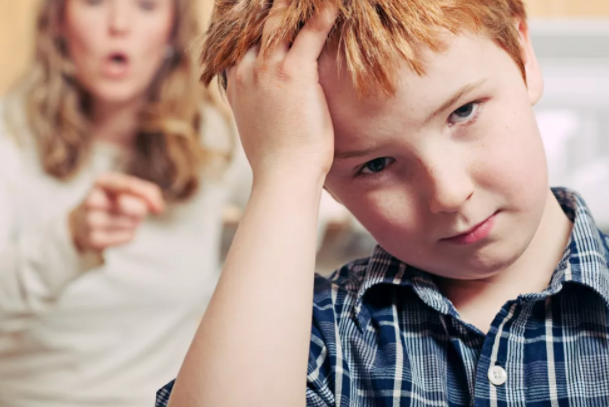 總是批評孩子有哪些壞處 父母批評孩子的影響 總是批評孩子有哪些壞處 父母批評孩子的影響