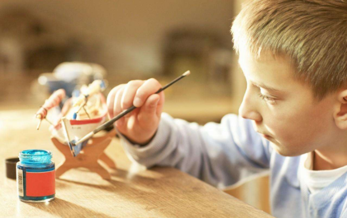 孩子坐不住是多動癥嗎 不同時期多動癥兒童的表現