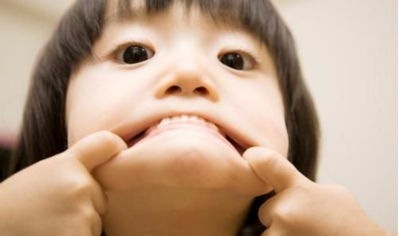 孩子坐不住是多動癥嗎 不同時期多動癥兒童的表現