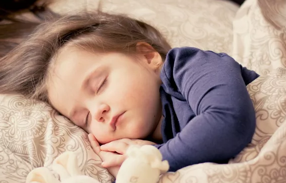 孩子標準入睡時間表 不同年齡孩子入睡時間介紹 孩子標準入睡時間表 不同年齡孩子入睡時間介紹