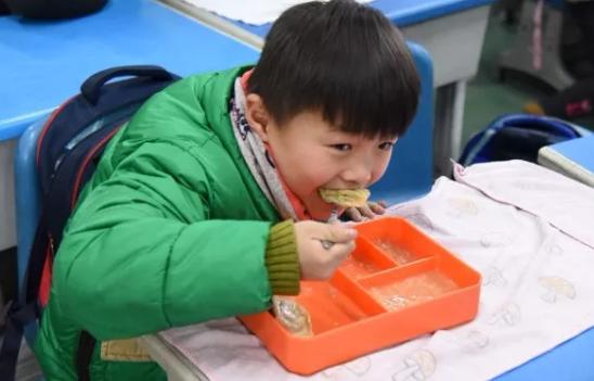 小學作文第一次包餃子 小學三年級作文包餃子300字 小學作文第一次包餃子 小學三年級作文包餃子300字