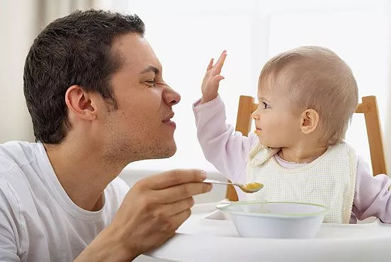7個月寶寶輔食一天安排表 7個月寶寶輔食吃什么