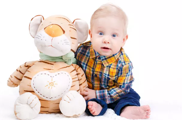 6個(gè)月寶寶早教怎么做 6個(gè)月寶寶早教內(nèi)容