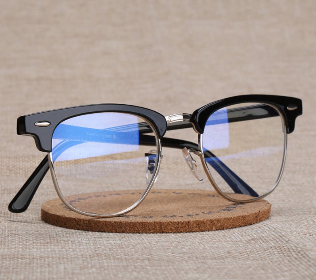 防藍光眼鏡有用嗎 怎么挑選防藍光眼鏡 防藍光眼鏡有用嗎 怎么挑選防藍光眼鏡
