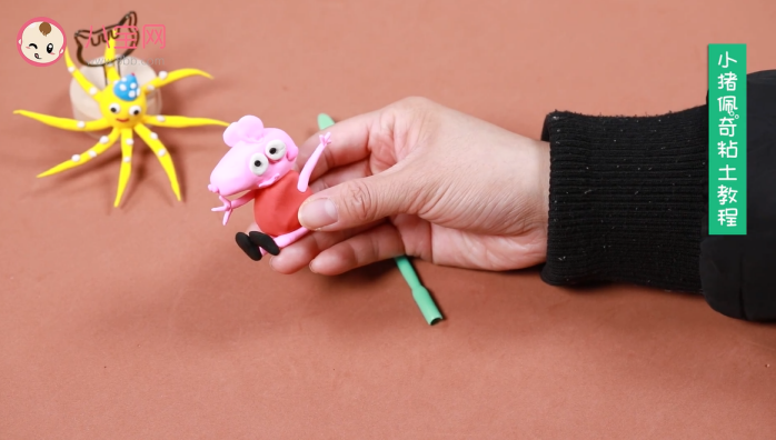 小豬佩奇粘土視頻教程 小豬佩奇粘土制作方法