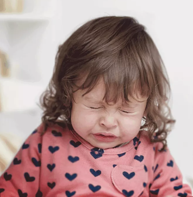 寶寶喉嚨一直有痰是怎么回事 寶寶喉嚨有痰咳不出怎么辦