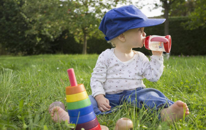 適合寶寶喝的飲料有哪些 寶寶不能喝什么飲料 適合寶寶喝的飲料有哪些 寶寶不能喝什么飲料