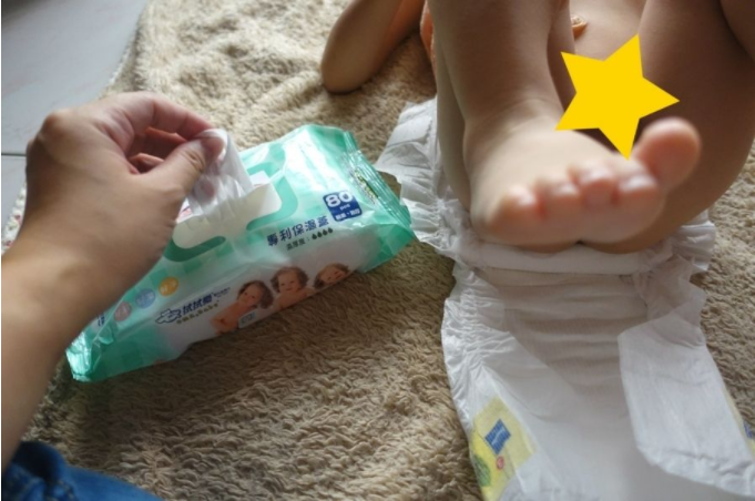用濕紙巾給寶寶擦屁股好嗎 怎么正確給寶寶擦屁屁