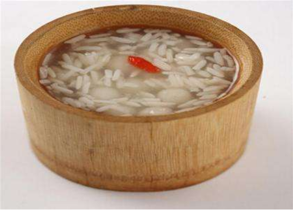 產婦可以喝糯米酒嗎 糯米酒食用食譜推薦 產婦可以喝糯米酒嗎 糯米酒食用食譜推薦