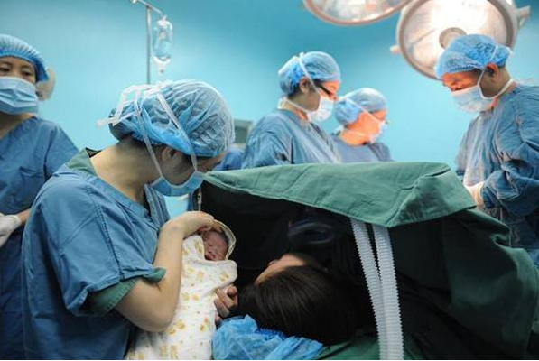 催眠分娩法是怎么訓(xùn)練的 生孩子快慢與什么有關(guān) 催眠分娩法是怎么訓(xùn)練的 生孩子快慢與什么有關(guān)