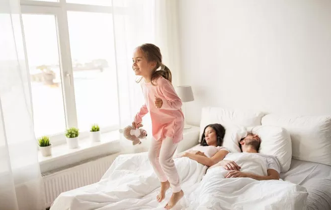 孩子晚睡有什么危害 孩子晚睡怎么調(diào)整 孩子晚睡有什么危害 孩子晚睡怎么調(diào)整