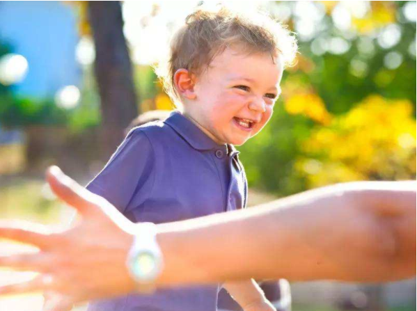 留學(xué)生2年敗光200萬棄學(xué)回家成巨嬰是怎么回事 如何避免孩子成長為巨嬰 留學(xué)生2年敗光200萬棄學(xué)回家成巨嬰是怎么回事 如何避免孩子成長為巨嬰