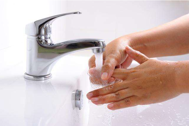 產(chǎn)后多久可以碰涼水 產(chǎn)后恢復(fù)需要注意什么