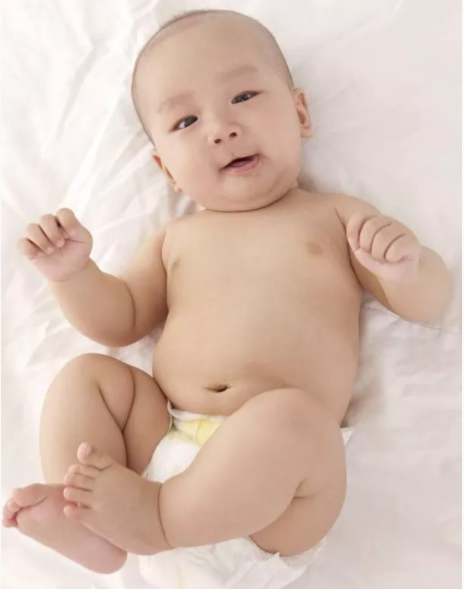 寶寶喜歡蹬腿是在長個兒嗎 寶寶喜歡蹬腿是什么原因