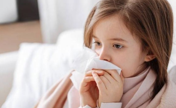 冬季小兒肺炎怎么治療 冬季肺炎護理方法