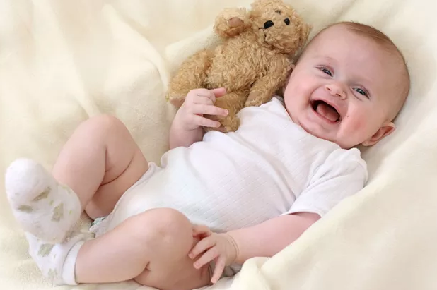 0-1歲寶寶玩具清單 幼兒玩具選擇推薦