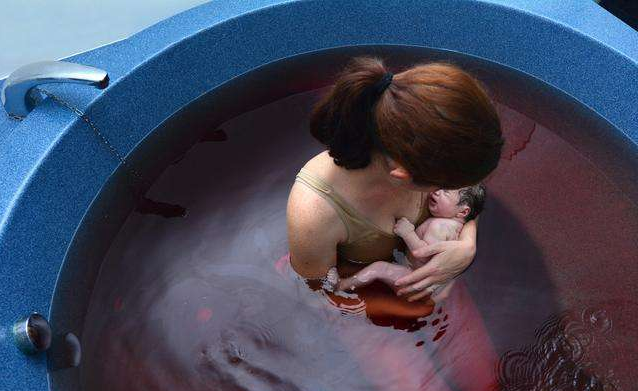 女性生孩子要流多少血 產(chǎn)后大出血怎么辦