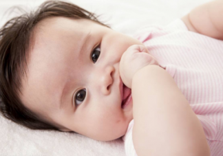 寶寶肌張力高有哪些表現(xiàn) 寶寶肌張力高的表現(xiàn)