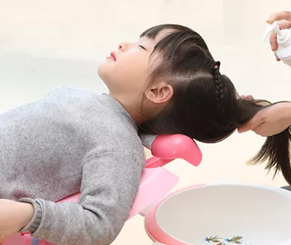 兒童可以用護發素嗎 為什么兒童不能用護發素 兒童可以用護發素嗎 為什么兒童不能用護發素