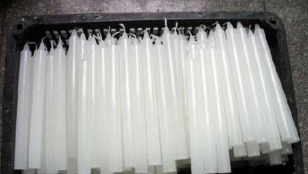 小孩不認識蠟燭怎么回事 三年級孩子不認識白蠟燭是無知嗎 小孩不認識蠟燭怎么回事 三年級孩子不認識白蠟燭是無知嗎