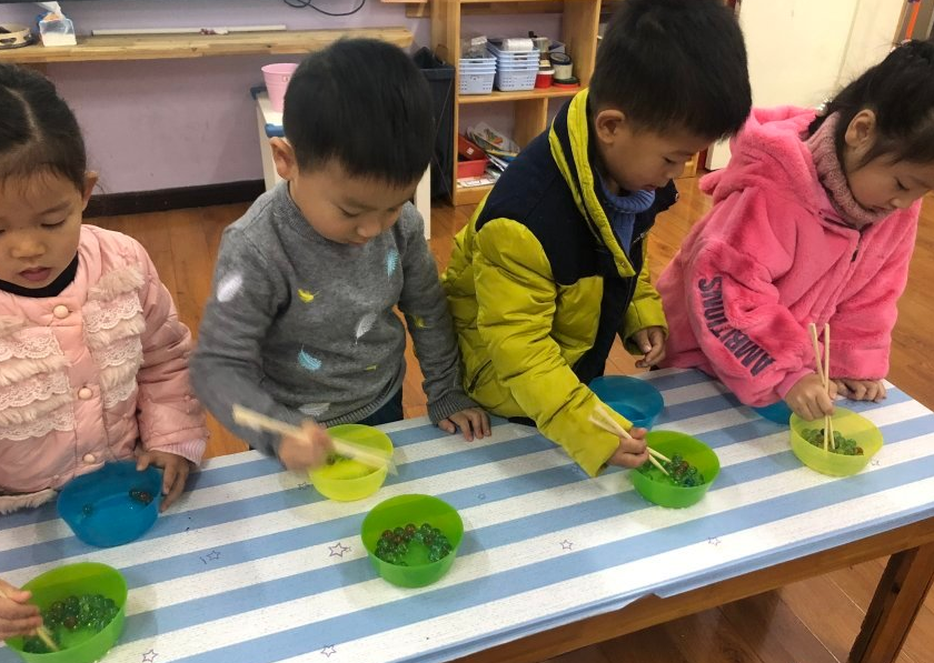 怎么讓孩子自己鼓勵(lì)自己 孩子自我調(diào)節(jié)怎么做比較好