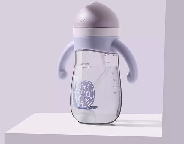 寶寶多大可以用吸管杯喝水 怎么教寶寶用吸管杯喝水