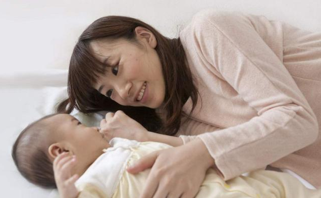 學說話快的孩子長大智商高嗎 怎么教寶寶學說話 學說話快的孩子長大智商高嗎 怎么教寶寶學說話