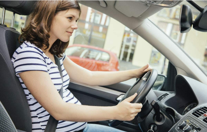 女人懷孕后還可以開車嗎 懷孕后多久不要開車