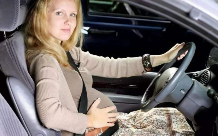 女人懷孕后還可以開車嗎 懷孕后多久不要開車