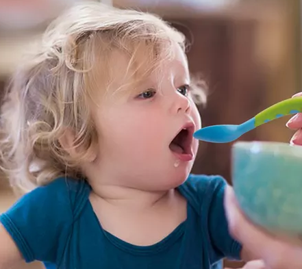 寶寶不愛(ài)吃飯?jiān)趺崔k 如何讓寶寶乖乖吃飯