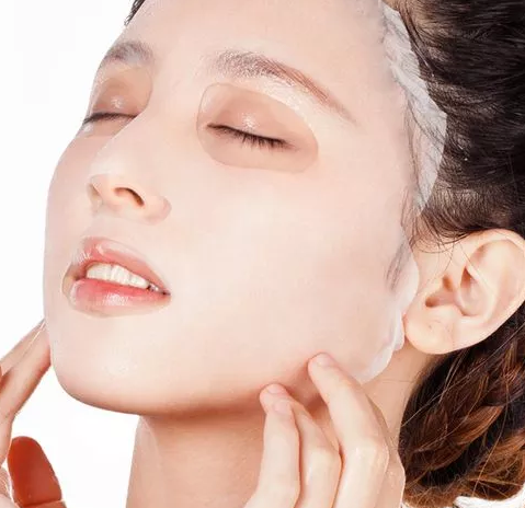 女性生理期可以敷面膜嗎 生理期敷面膜好不好