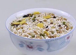 如何緩解產后脫發 產后脫發是怎么回事 如何緩解產后脫發 產后脫發是怎么回事