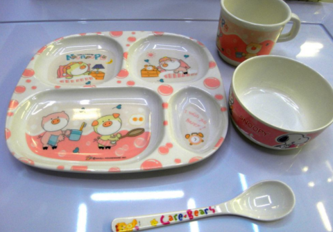 寶寶餐具多久換一次好 寶寶餐具更換時間介紹 寶寶餐具多久換一次好 寶寶餐具更換時間介紹