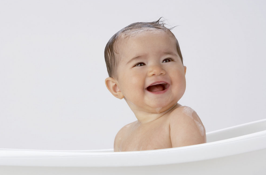 寶寶打疫苗后可以洗澡嗎 寶寶打疫苗后發(fā)燒正常嗎