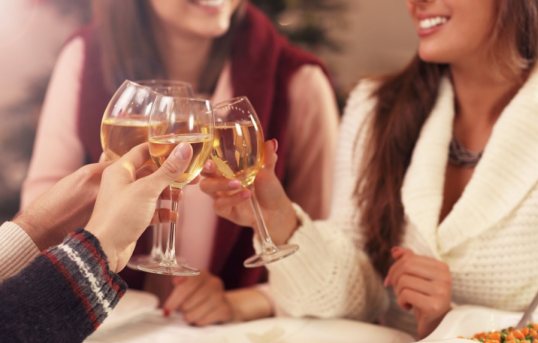 哺乳期能喝酒嗎 哺乳期喝酒注意事項 哺乳期能喝酒嗎 哺乳期喝酒注意事項