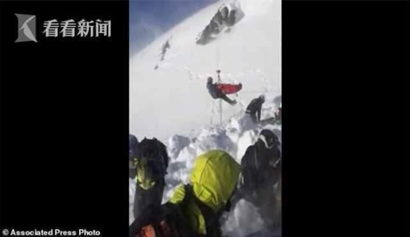 男孩滑雪遭遇雪崩是怎么回事 男孩遭遇雪崩生還了嗎