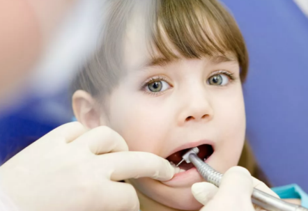 寶寶塞牙怎么辦 寶寶塞牙處理妙招 寶寶塞牙怎么辦 寶寶塞牙處理妙招