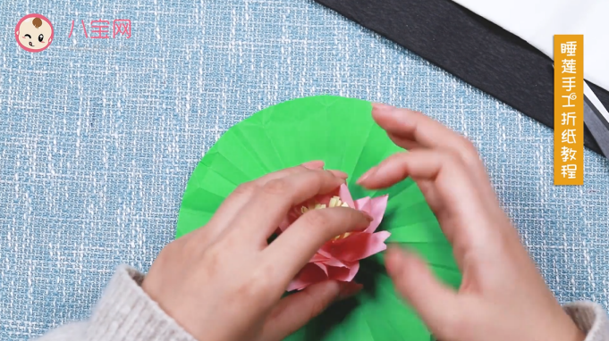 睡蓮手工折紙視頻教程 睡蓮手工制作方法