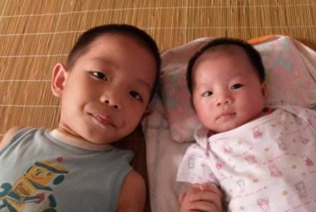 大寶和二寶爭寵在什么時候 大寶和二寶爭寵的時間