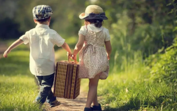 大寶和二寶爭寵怎么辦 兩個孩子爭寵解決辦法 大寶和二寶爭寵怎么辦 兩個孩子爭寵解決辦法